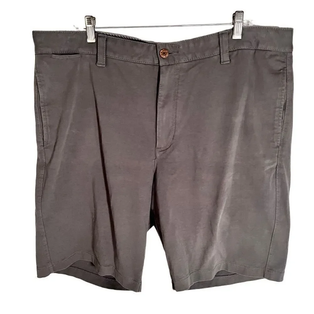 Tailor Vintage Men's Gray Shorts Size 40